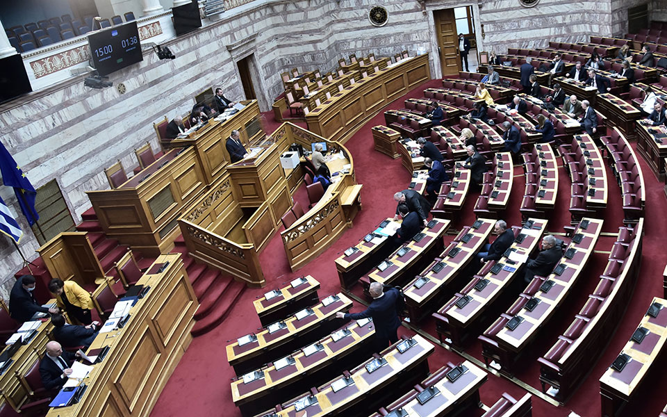 βουλή-αιτήματα-ονομαστικής-ψηφοφορί-562332592