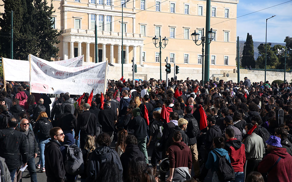 24ωρη-απεργία-πώς-θα-κινηθούν-τα-μέσα-με-562323067