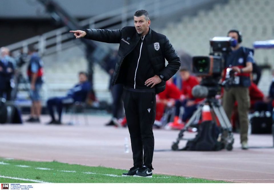 «Χτυποκάρδια» στα… θρανία για 39 προπονητές-4