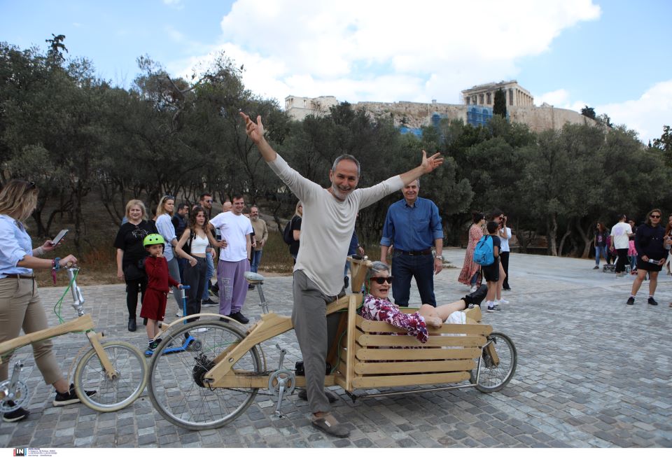 με-ποδήλατα-στην-πνύκα-η-πρώτη-συγκέντ-562385365
