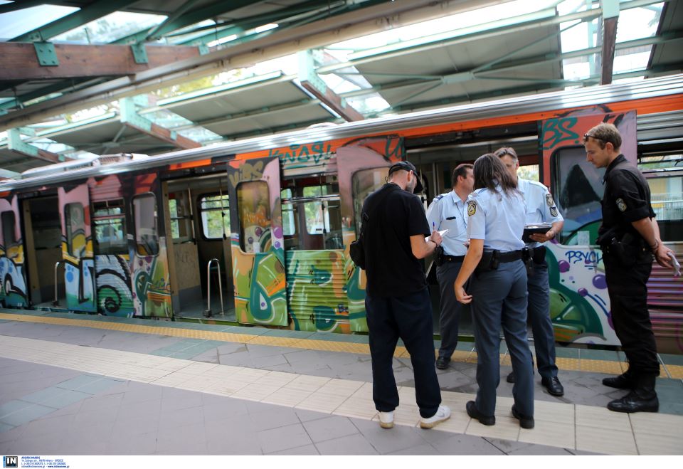 αιματηρή-συμπλοκή-ανηλίκων-με-μαχαίρ-562385440