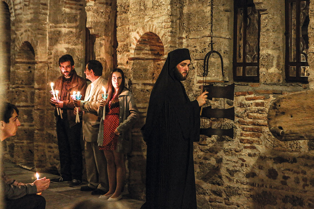 Πάσχα στα Μετέωρα: Κατανυκτική ατμόσφαιρα και ανοιξιάτικες εκδρομές-1