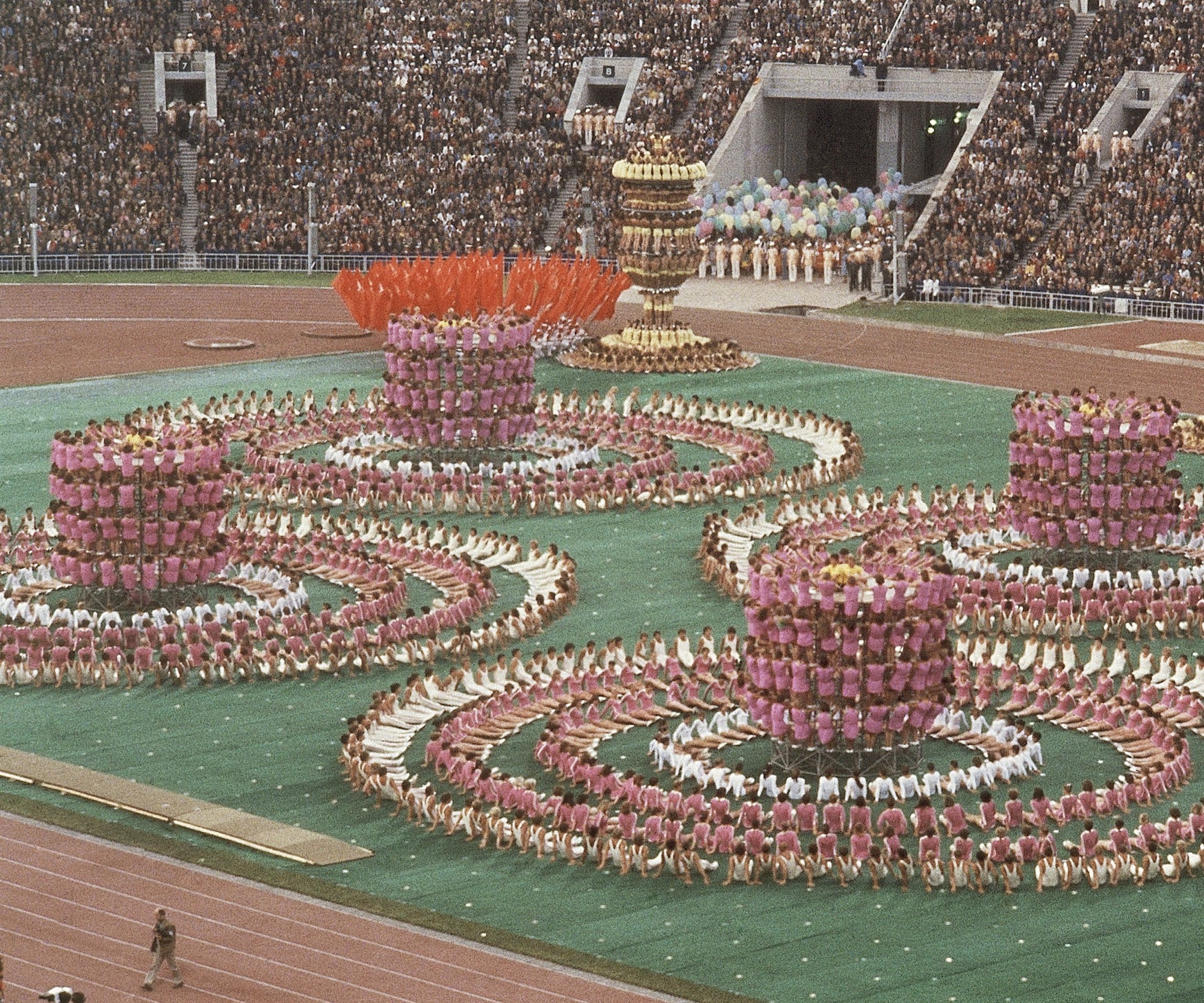 οι-ολυμπιακοί-αγώνες-της-μόσχας-562393441