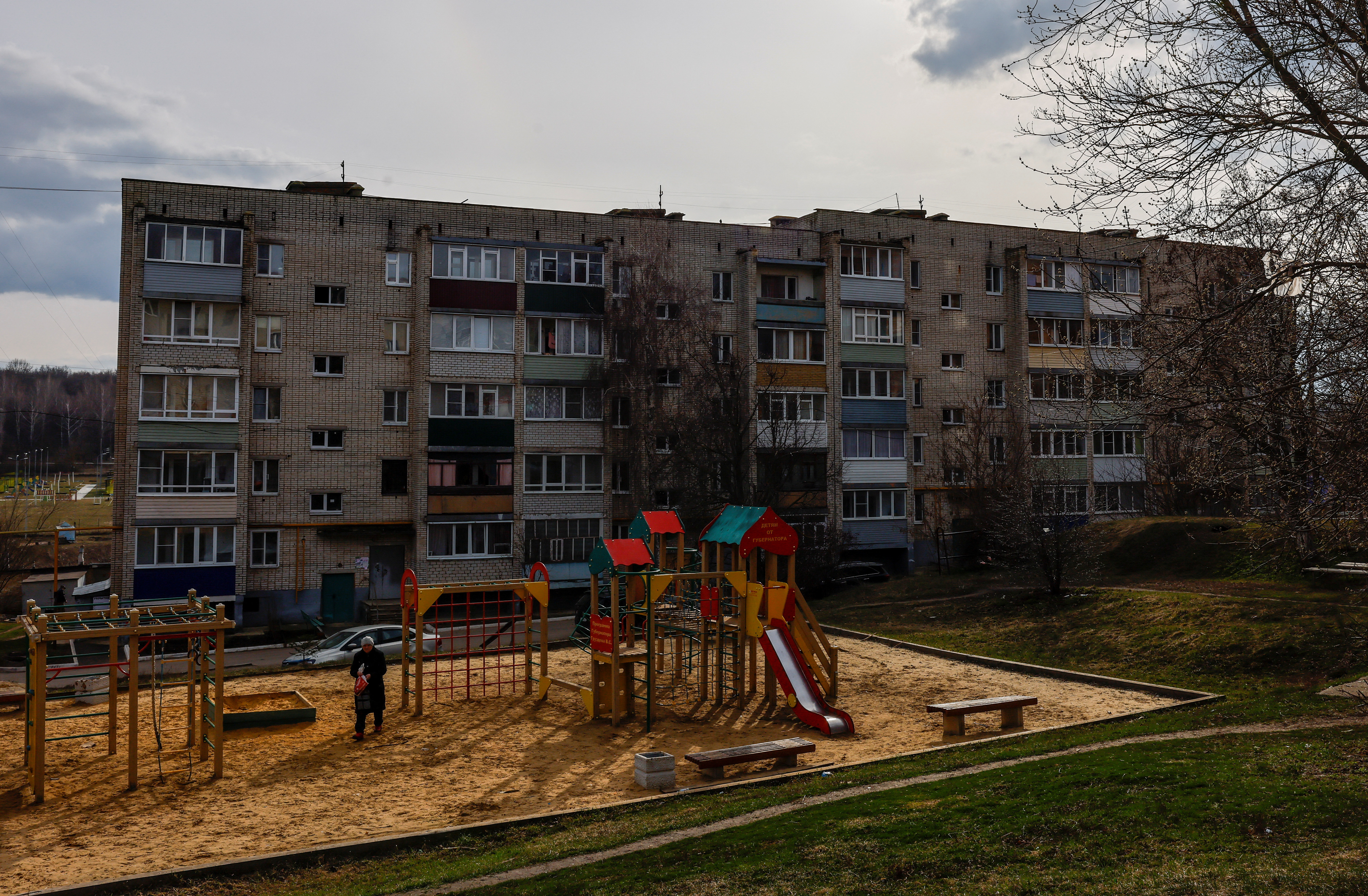 Η αντιπολεμική ζωγραφιά μιας 12χρονης Ρωσίδας και το κυνήγι του πατέρα της-2