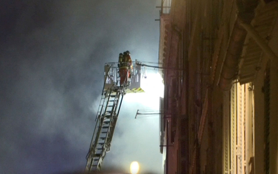 μασσαλία-κατάρρευση-πολυκατοικίας-562366213