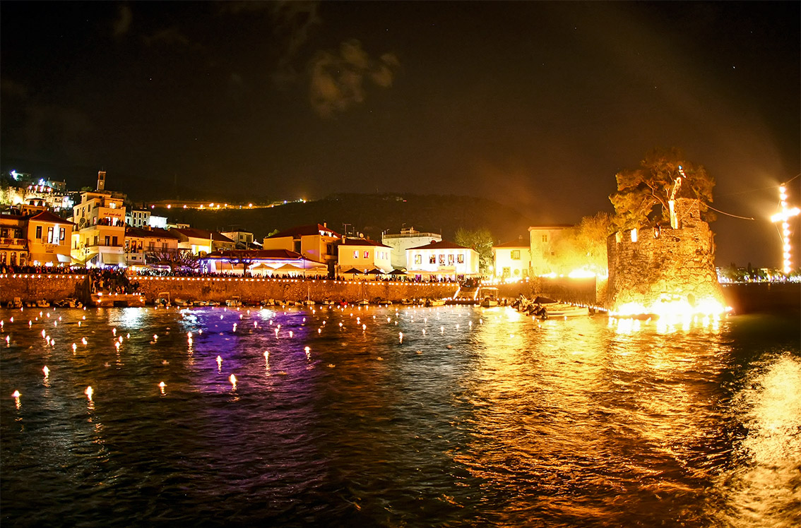 Ναύπακτος: Εντυπωσιακό Πάσχα στο «φλεγόμενο λιμάνι»-1