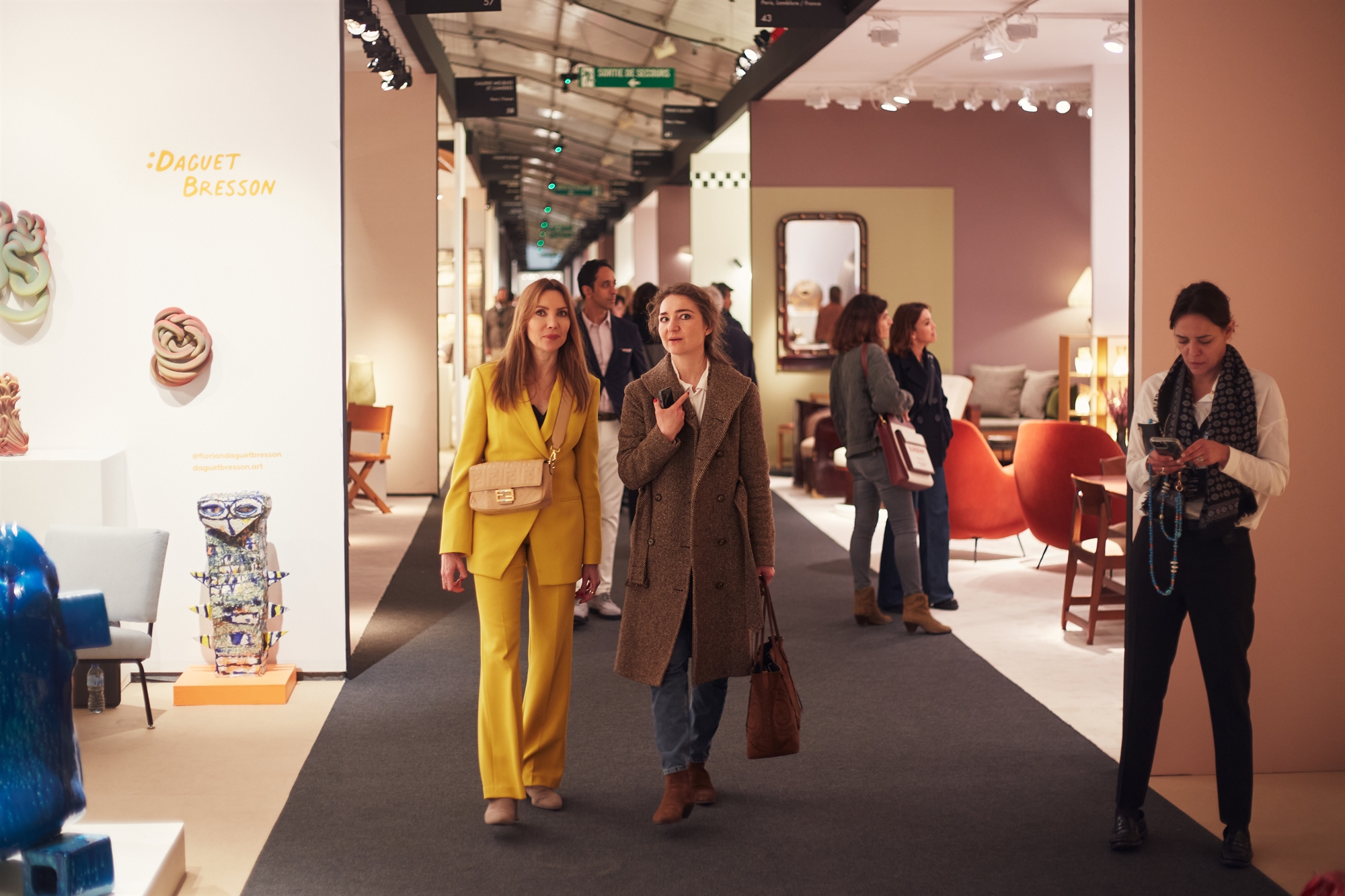 Ενα μπλε ελληνικό «εικαστικό σύμπαν»-6