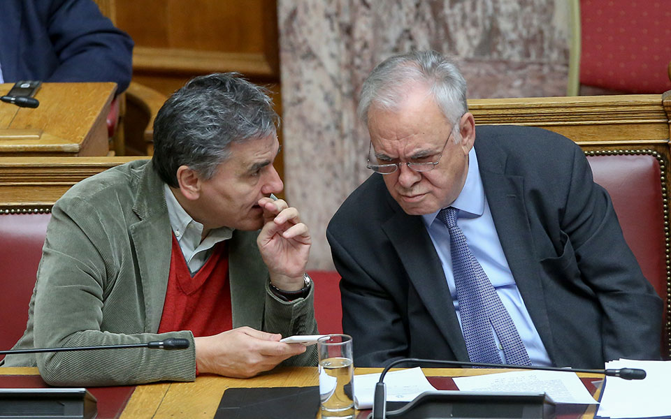 θολά-σήματα-από-συριζα-για-την-κυβέρνη-562382434