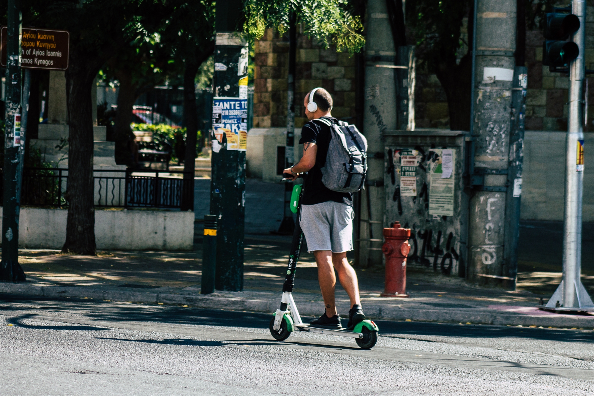 χωρίς-ελέγχους-τα-ηλεκτρικά-πατίνια-562379305