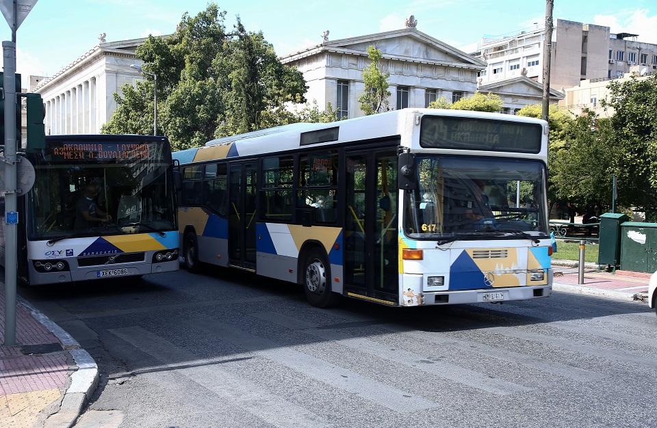 στάση-εργασίας-και-την-παρασκευή-σε-λε-562358800