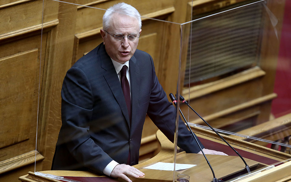 ραγκούσης-παραβίασαν-την-αυλόπορτα-τ-562357657