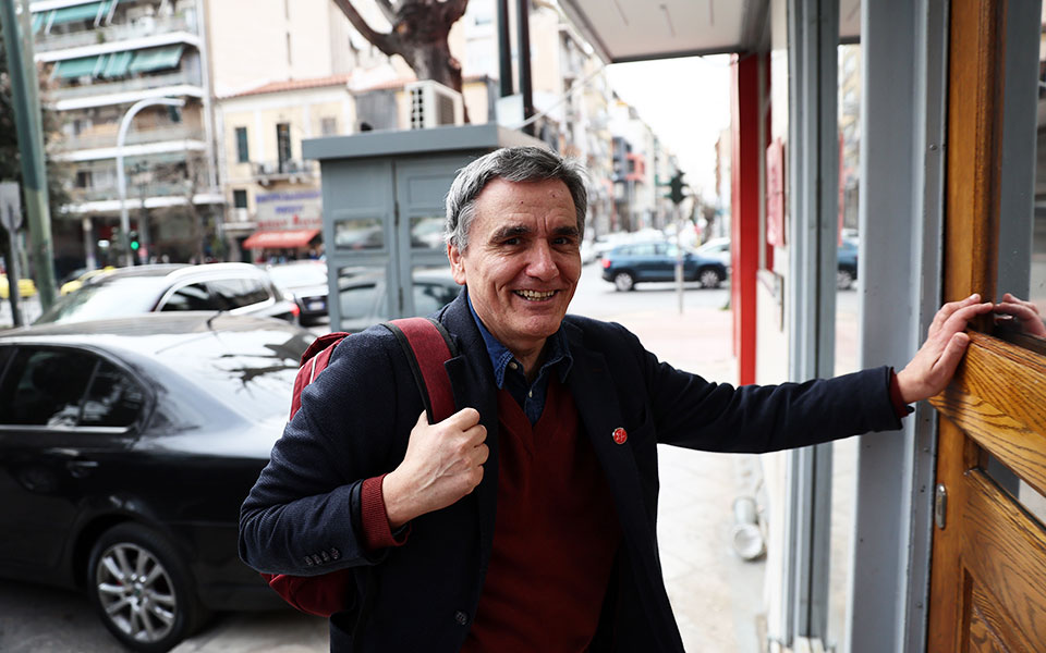 θεωρείο-ο-τσακαλώτος-και-οι-ηττημένοι-562380169