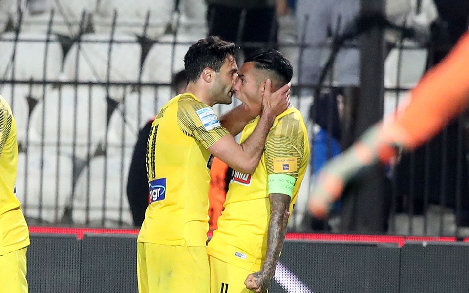 σούπερ-λίγκα-θρίαμβος-για-αεκ-στην-τού-562352422