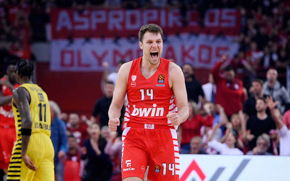 ο-ολυμπιακός-έκανε-το-πρώτο-βήμα-για-το-562390444