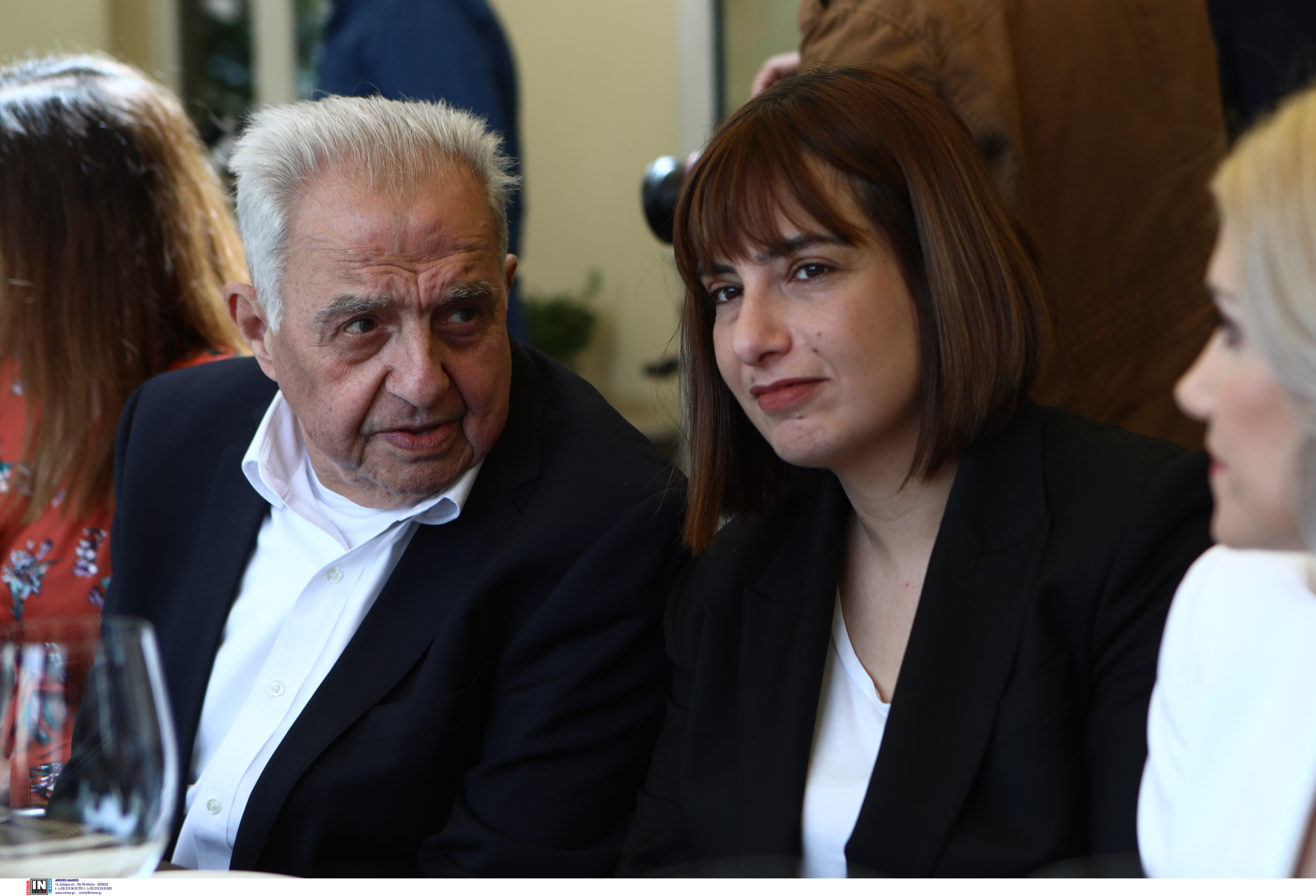 Με τους υποψήφιους του ψηφοδελτίου Επικρατείας γευμάτισε ο Αλέξης Τσίπρας-5