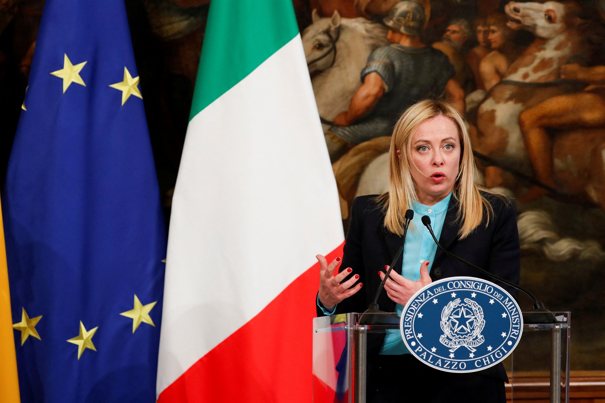 η-moodys-απειλεί-με-υποβάθμιση-την-αξιολό-562389250