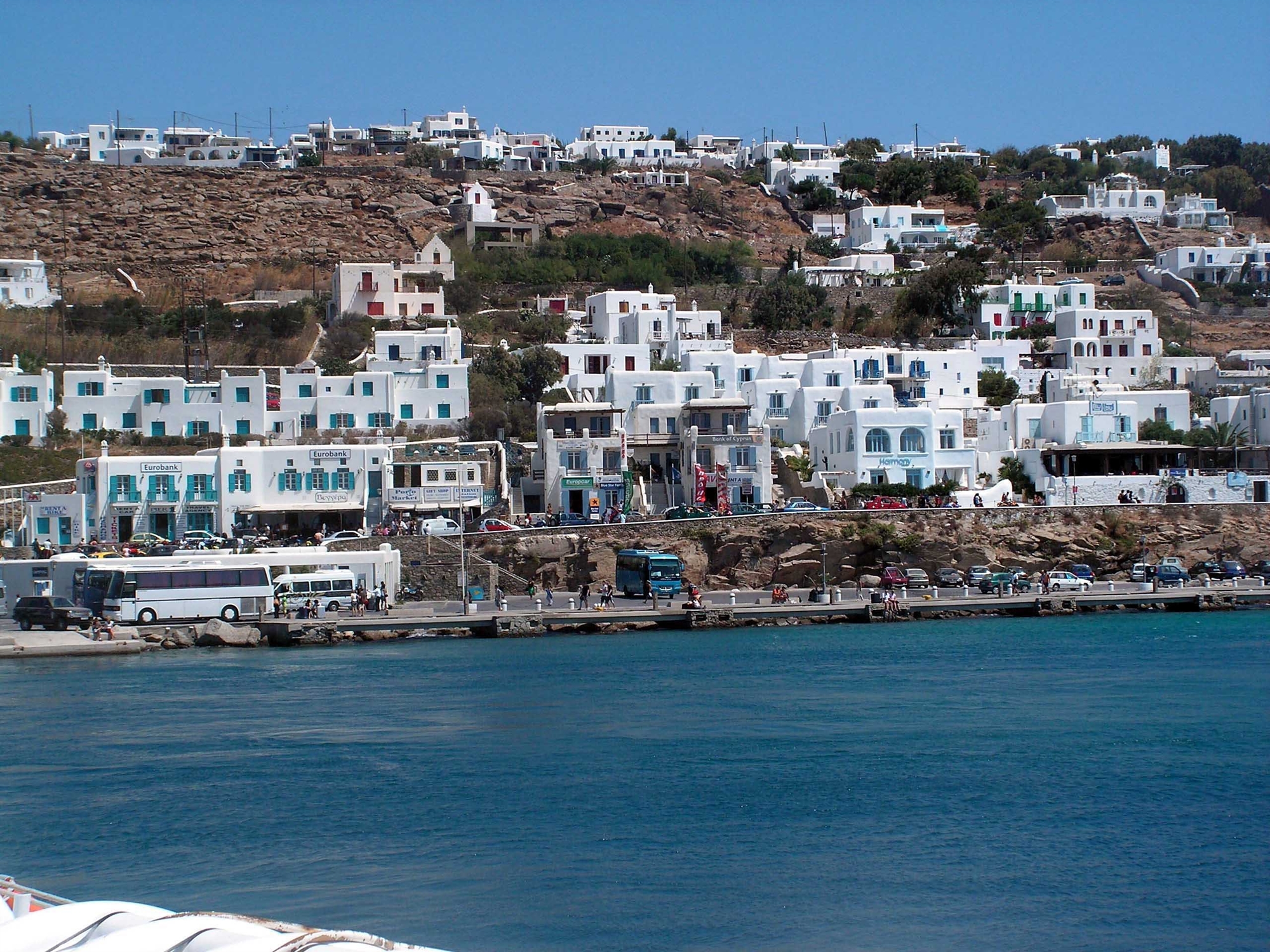 ενοικίαζαν-πολυτελείς-βίλες-στη-μύκο-562383232