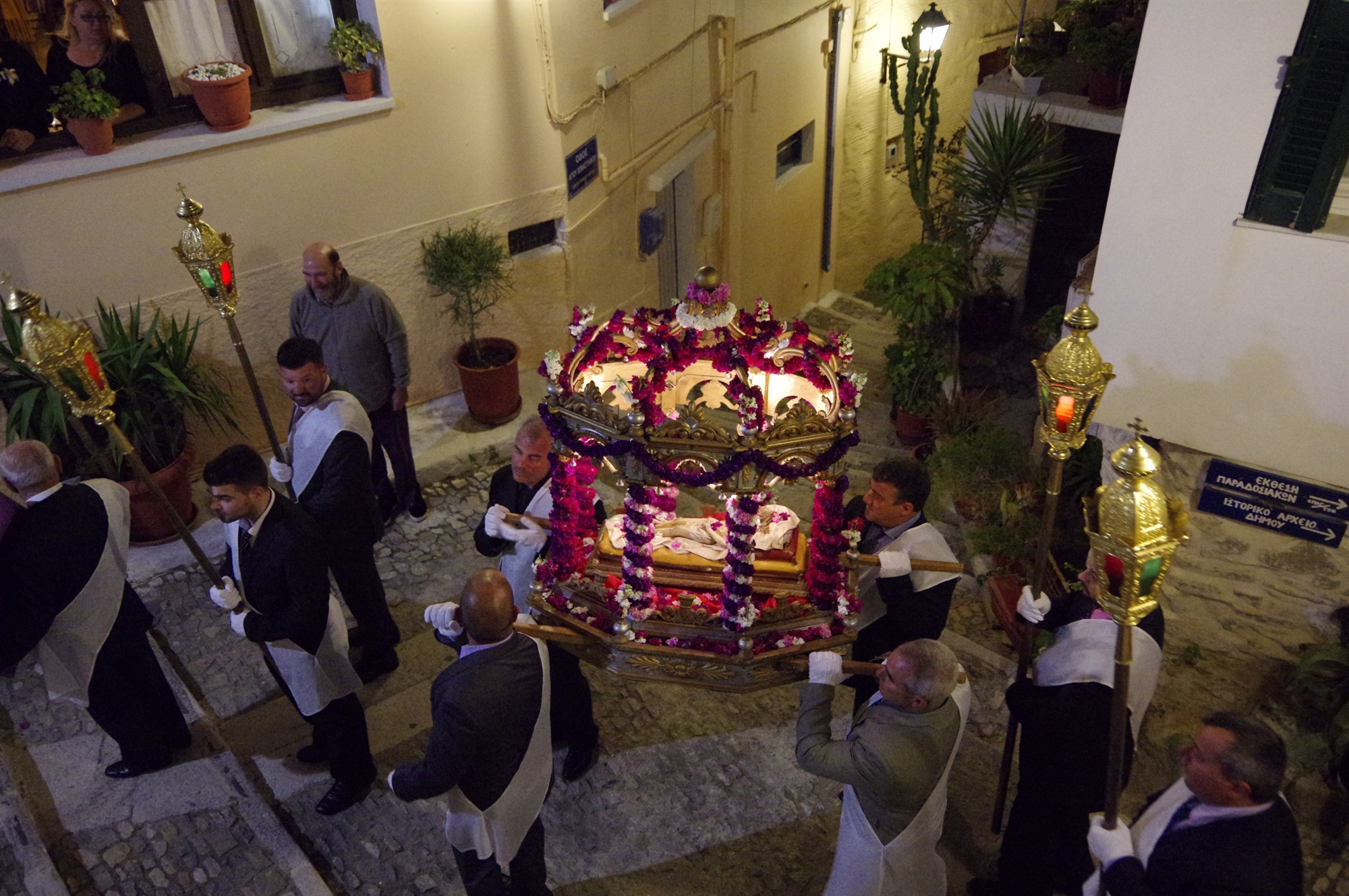 Αι γενεαί πάσαι, καθολικοί κι ορθόδοξοι-4