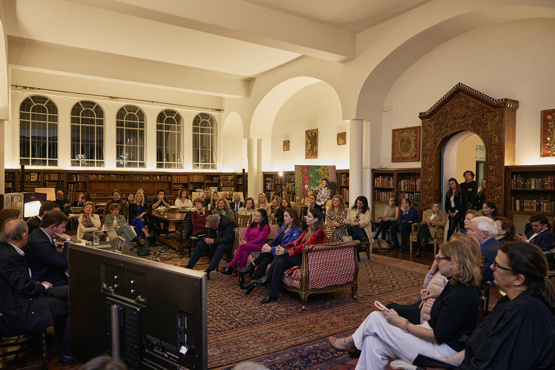 Βιβλίο για τη Γήινη και την Ουράνια Αφροδίτη σε ένα νέο χώρο με μεγάλη ιστορία-2