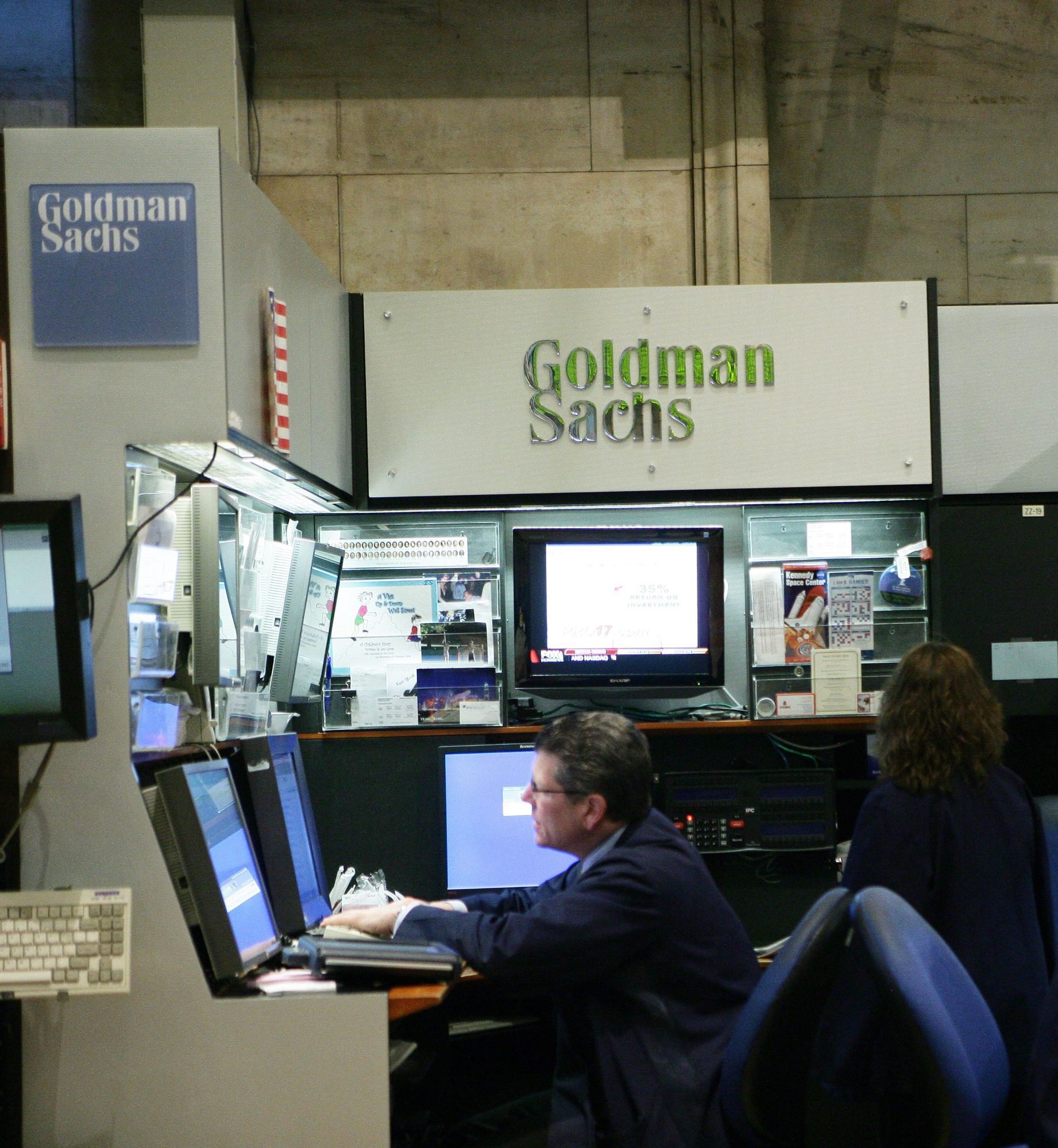 τι-ρωτούν-οι-ξένοι-την-goldman-sachs-για-τις-ελλην-562392838