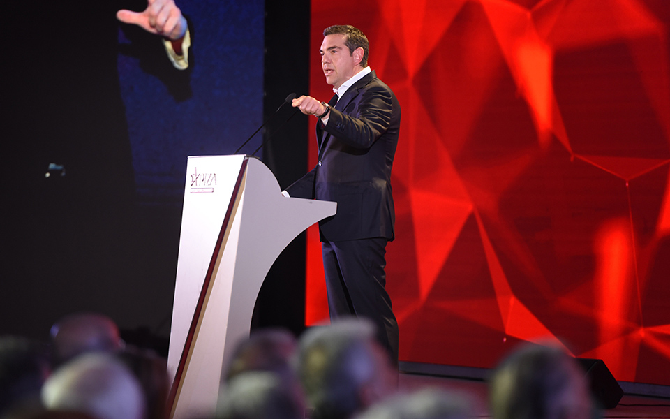 οικονόμου-ο-τσίπρας-υιοθετεί-το-σύνθη-562355473