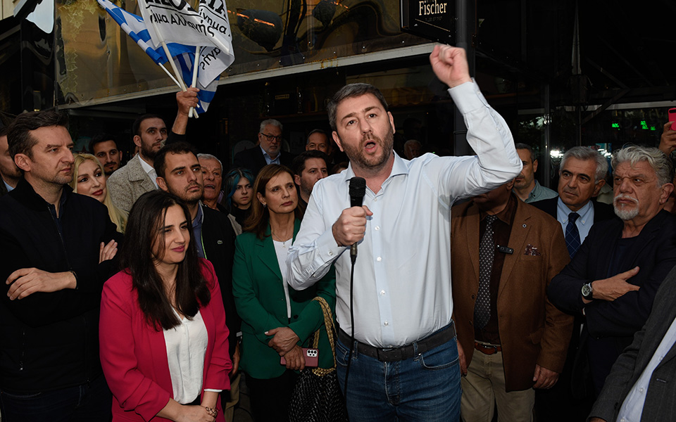 ανδρουλάκης-ο-λαός-να-πάρει-μια-γενναί-562383364