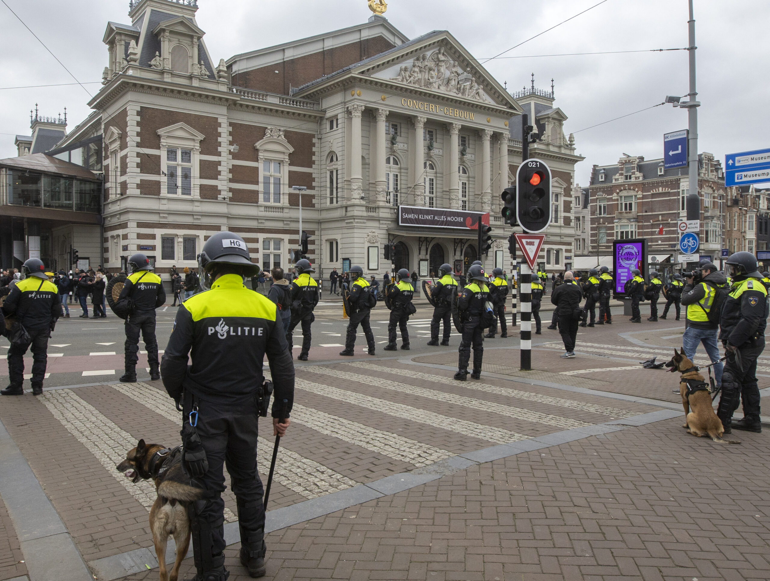 ολλανδία-εστάλη-ψεύτικη-βόμβα-στον-ακ-562371712