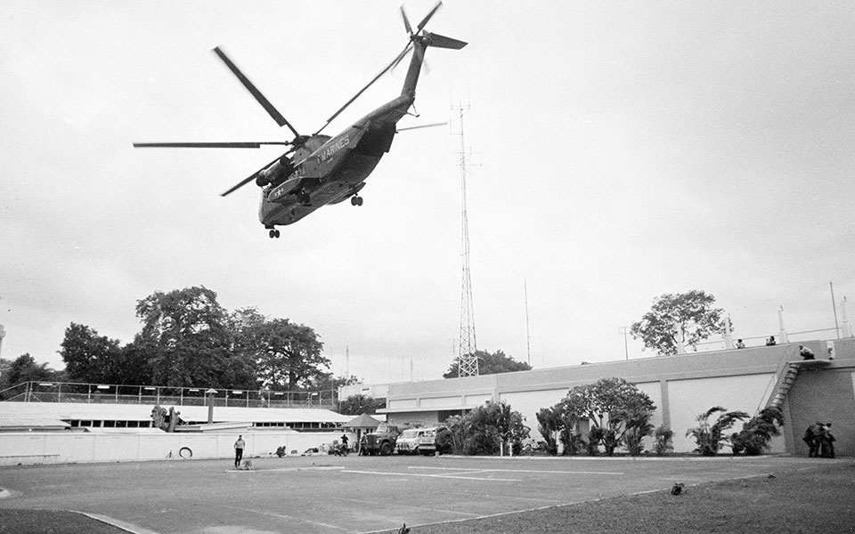 σαν-σήμερα-30-απριλίου-1975-η-κατάληψη-της-562389919