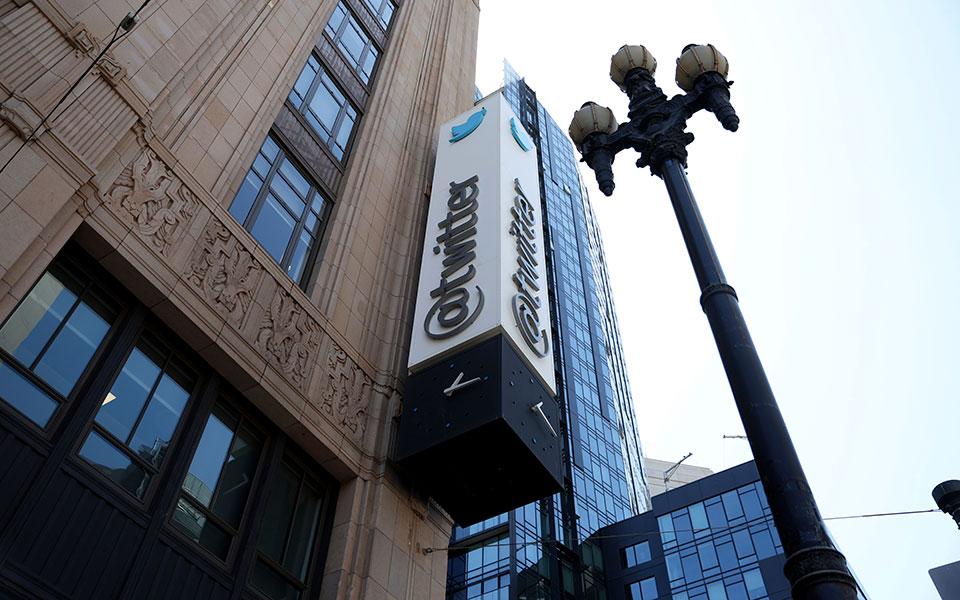 επιστροφή-των-διαφημιστών-και-ρεκόρ-χ-562370995