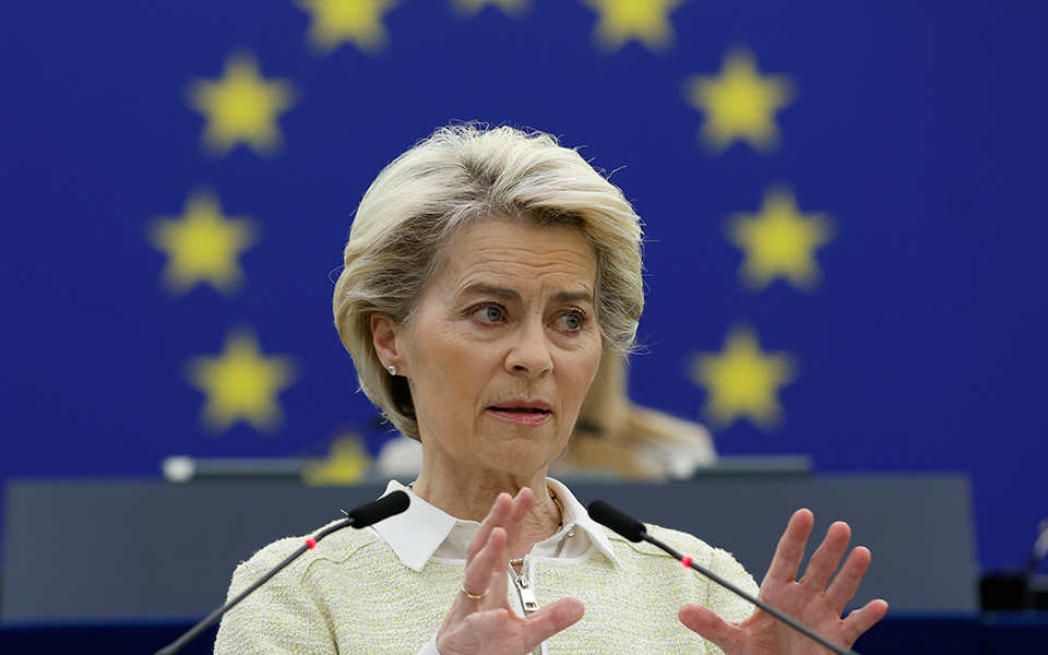 η-κομισιόν-διεψεύδει-ότι-η-φον-ντερ-λάι-562352050