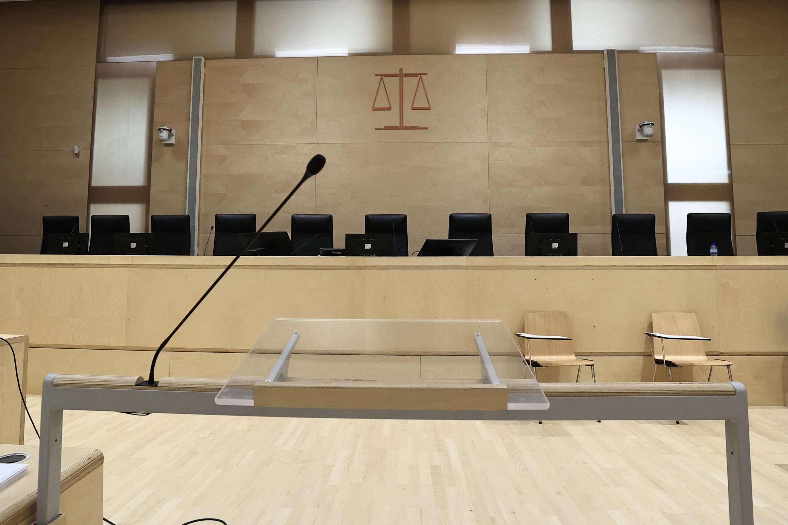 γαλλία-η-δίκη-για-την-επίθεση-στη-συναγ-562352992