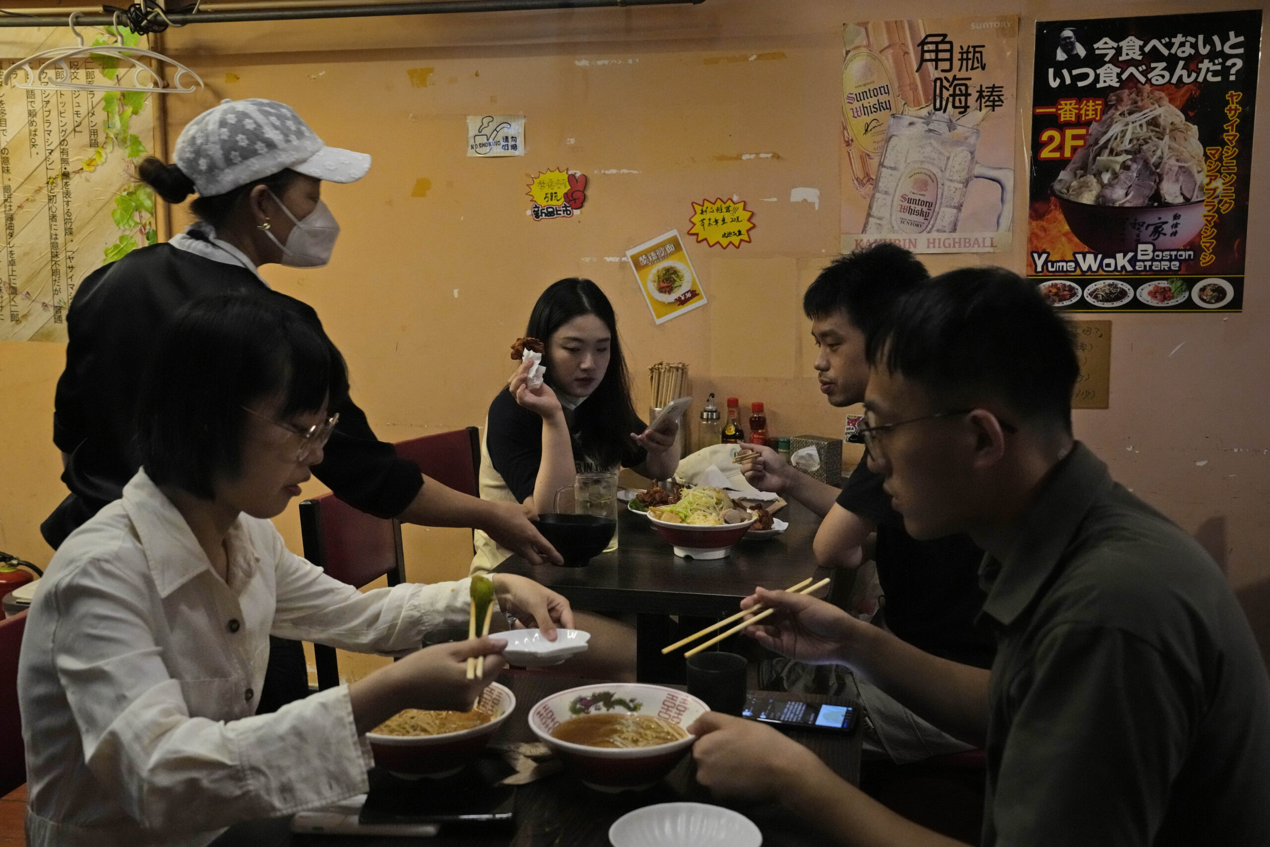 εστιατόριο-στο-τόκιο-απαγόρευσε-στου-562352890