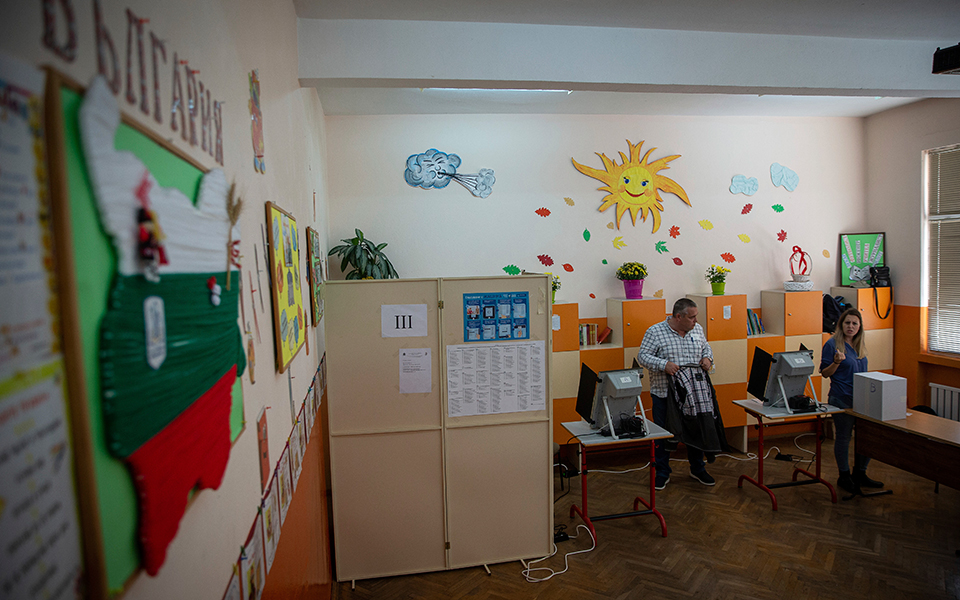 οι-βούλγαροι-στις-κάλπες-για-πέμπτη-φο-562352056