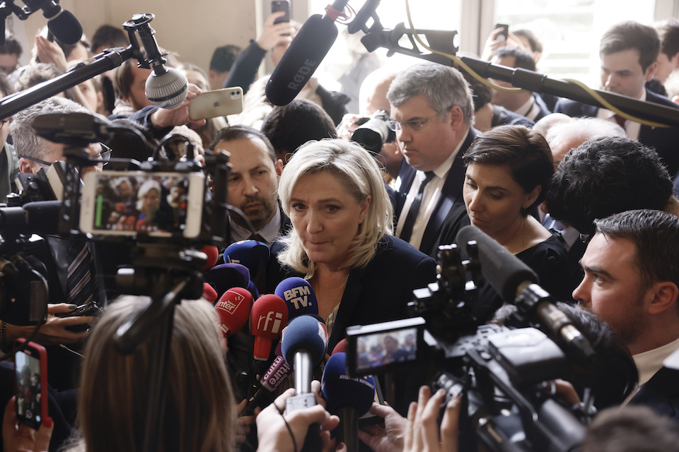 γαλλία-δημοσκοπήσεις-προβάδισμα-10-μ-562359298