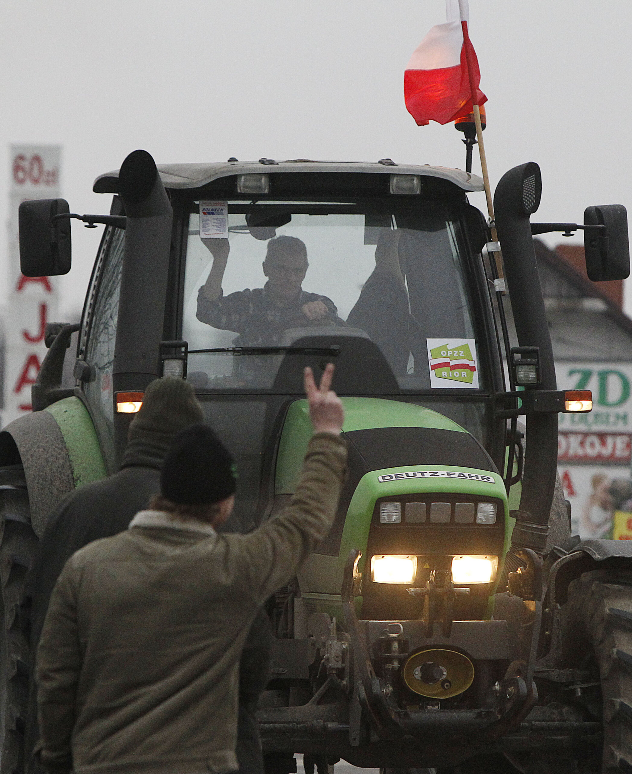 διπλωματική-ένταση-μεταξύ-βαρσοβίας-562358473