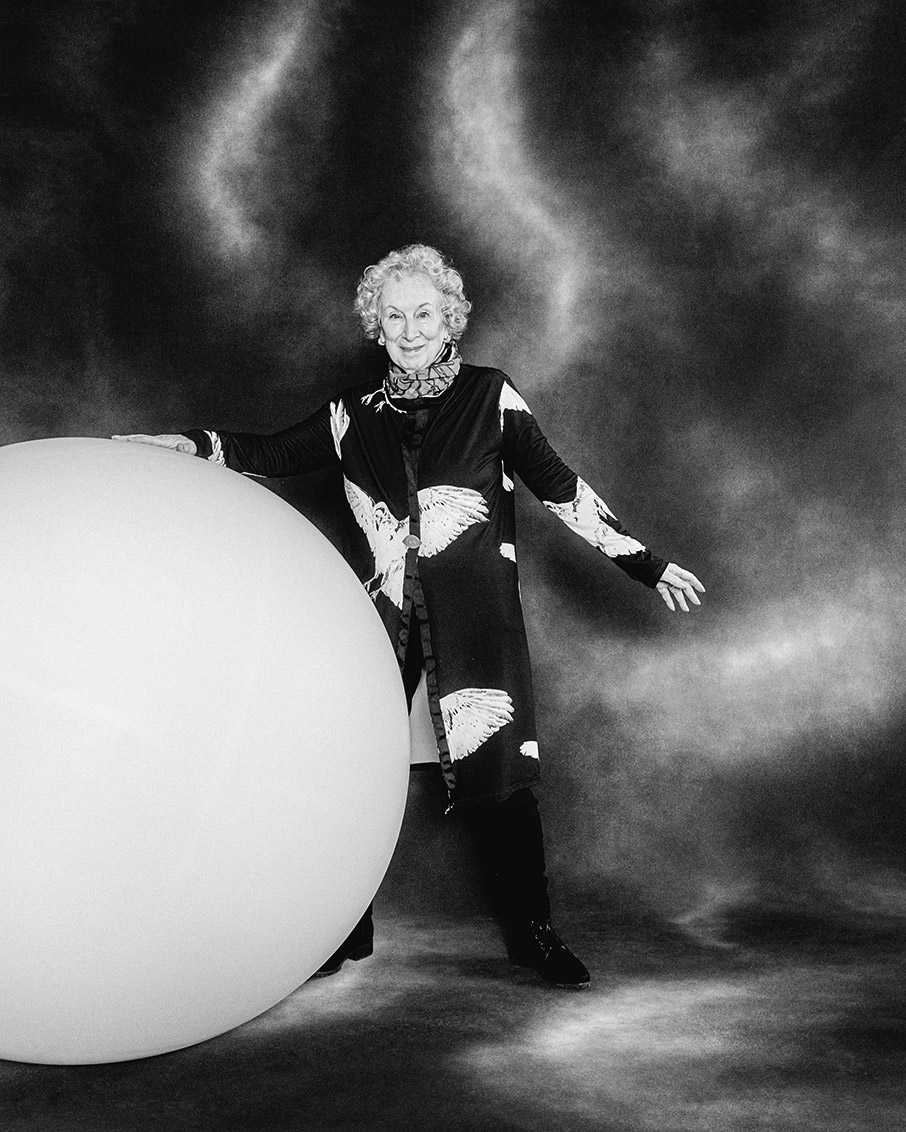 Η Μάργκαρετ Άτγουντ ξέρει τα πάντα-1