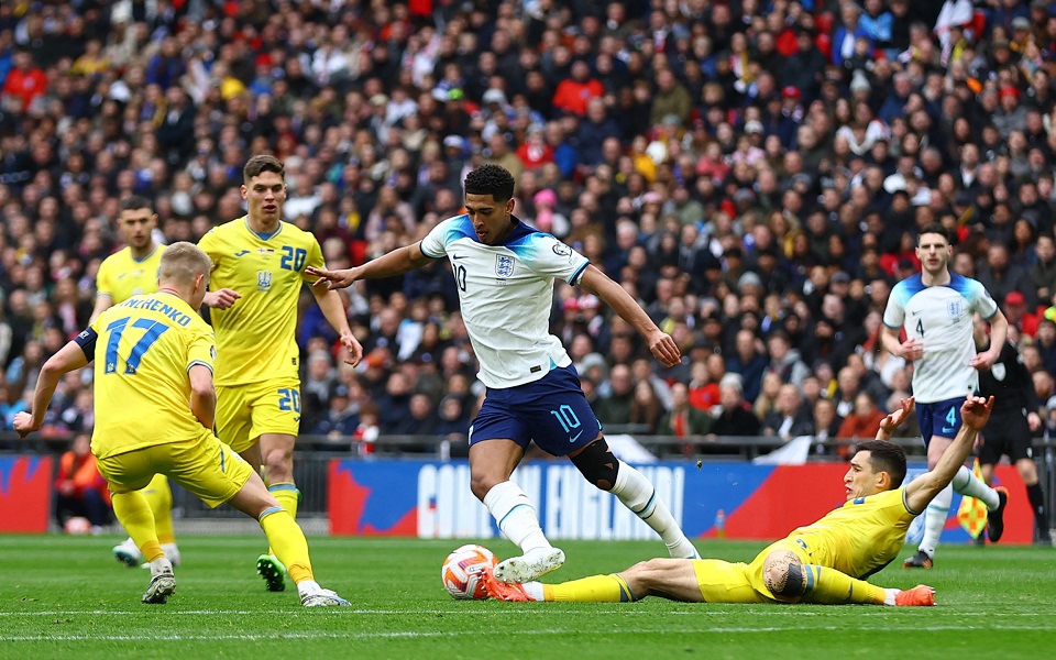 το-νέο-μεταγραφικό-μήλον-της-εριδος-562373755