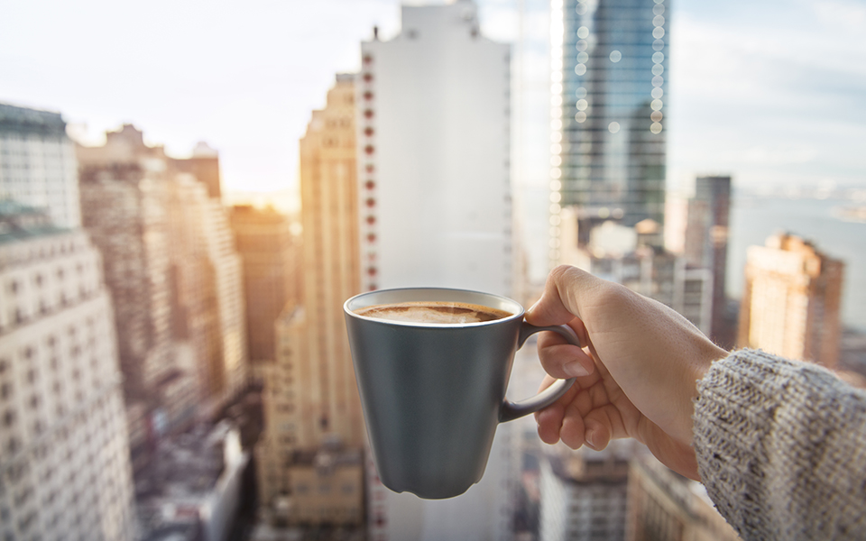 3-πρωινές-συνήθειες-για-να-περιορίσετε-562353178