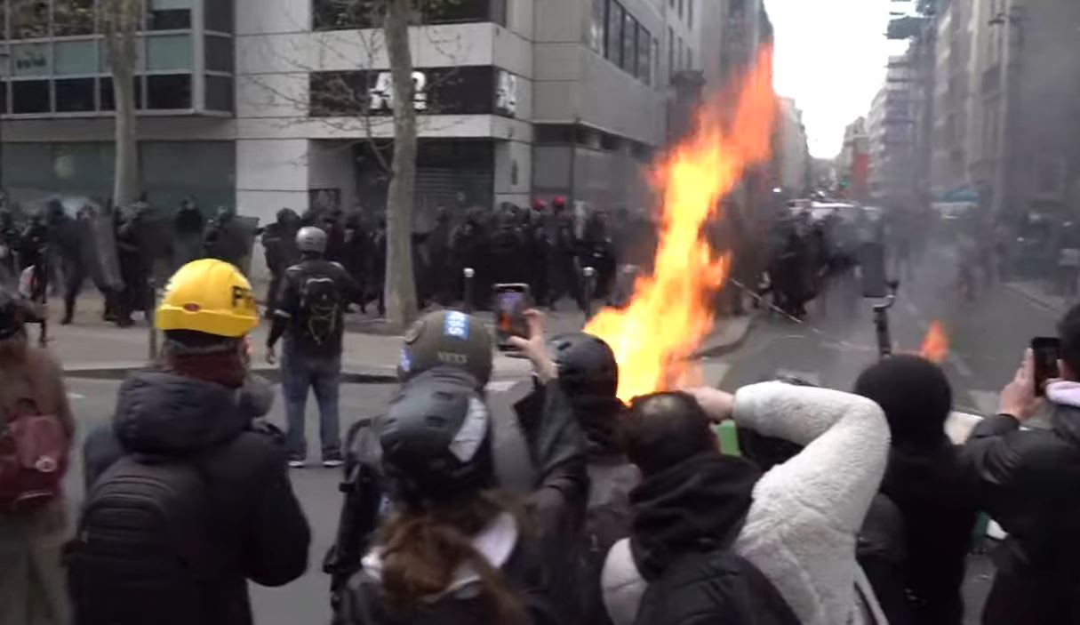 Γαλλία: Επεισόδια, συλλήψεις και τραυματίες στον 11ο γύρο κινητοποιήσεων-3