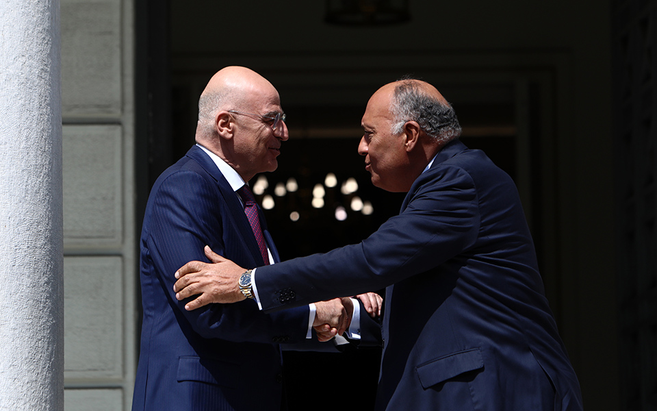 Δένδιας: Ελπίζουμε σε ήρεμο κλίμα με την Τουρκία-1