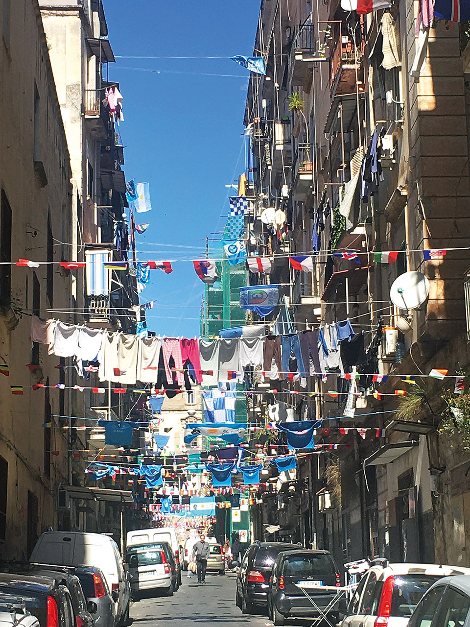 Η ιερή και βέβηλη Νάπολη…-1