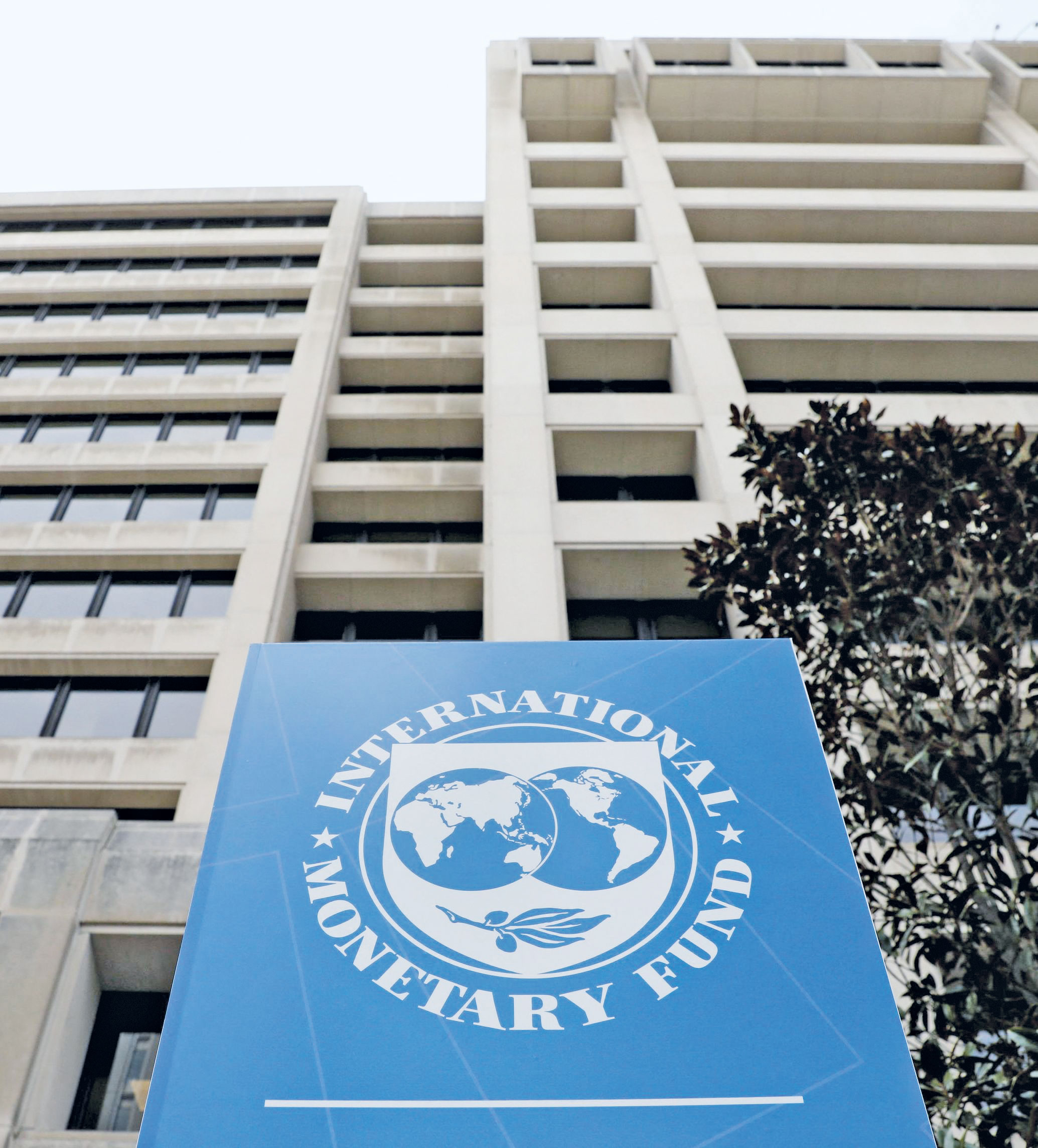 1,1 τρισ. φεύγει από τις ευρωπαϊκές τράπεζες-2