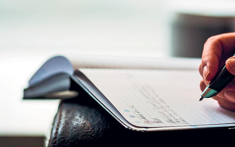 η-μεγάλη-γοητεία-της-μικρής-φόρμας-562395322