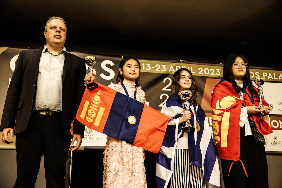 παγκόσμια-πρωταθλήτρια-στο-σκάκι-η-ευ-562385410