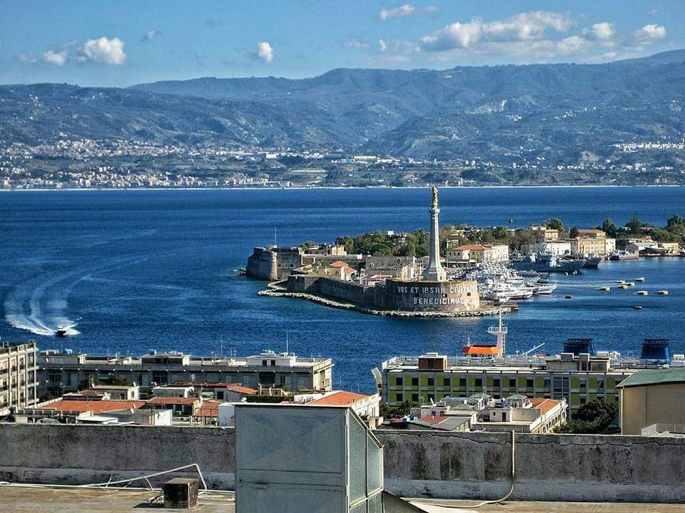 Μιλούν τη γλώσσα του Μεσαίωνα, «διψούν» για νέα ελληνικά-1