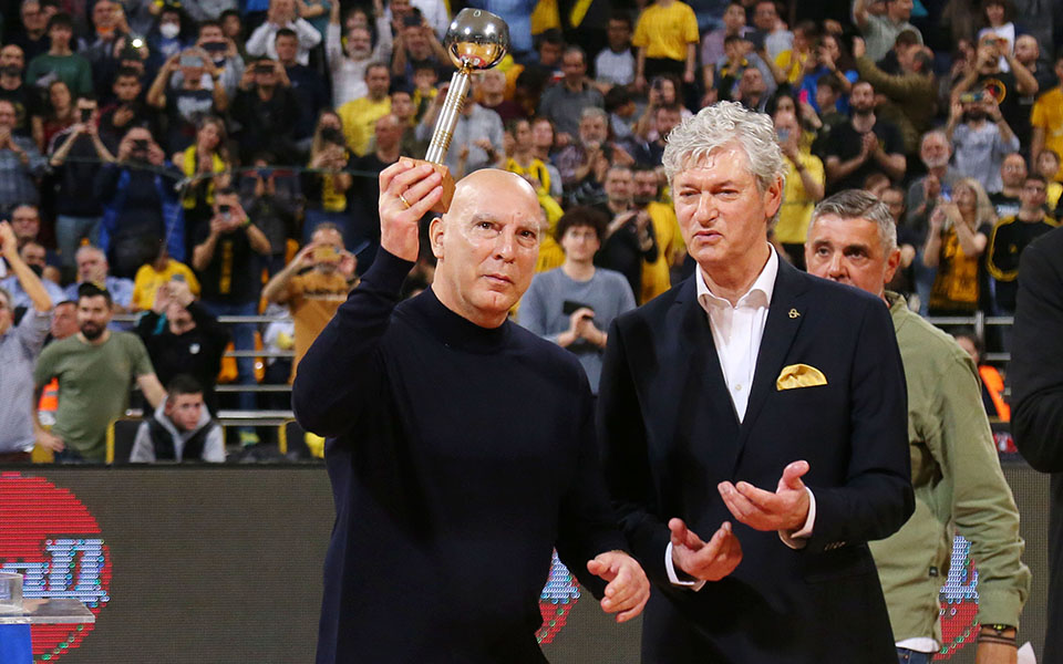 μια-κυριακή-που-θα-θυμάται-ο-αρης-βίντε-562366144