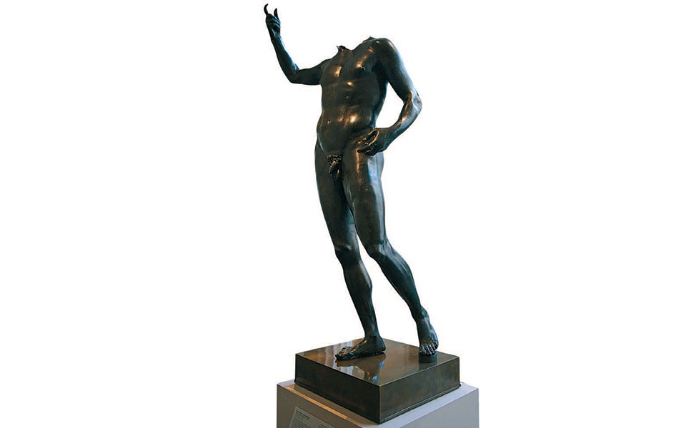 ο-ακέφαλος-αυτοκράτορας-η-τουρκία-και-562351501