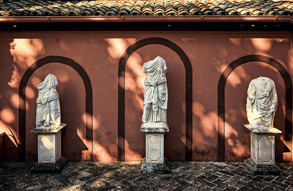Μιγκέλ Φλόρες Βιάνα: Ο Αργεντίνος που μαγεύτηκε από τα ελληνικά σπίτια-7