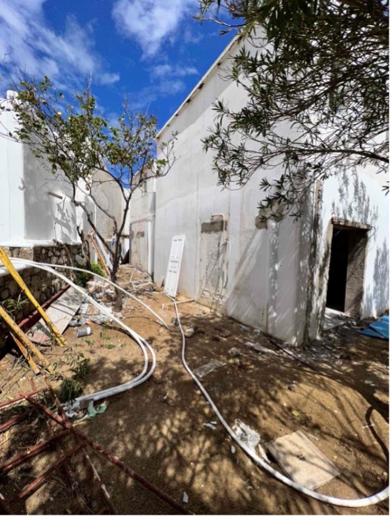 Μύκονος: Συλλήψεις επτά ατόμων για πολεοδομικές παραβάσεις-1