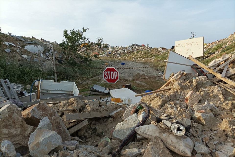 Μύκονος: Πάσχα στη σκιά των αυθαιρεσιών-5